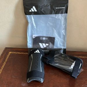 Kids adidas shin guards